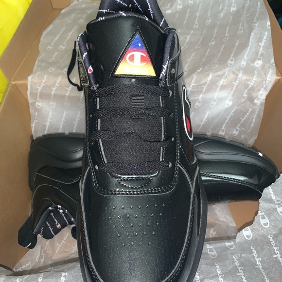 Champion Men’s shoes - Picture 2 of 4